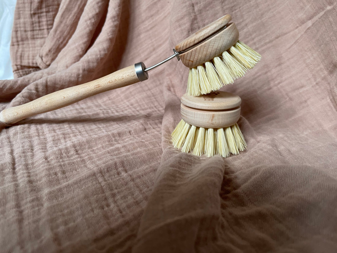 3 Reasons Why You Should Switch to A Wooden Dish Brush
